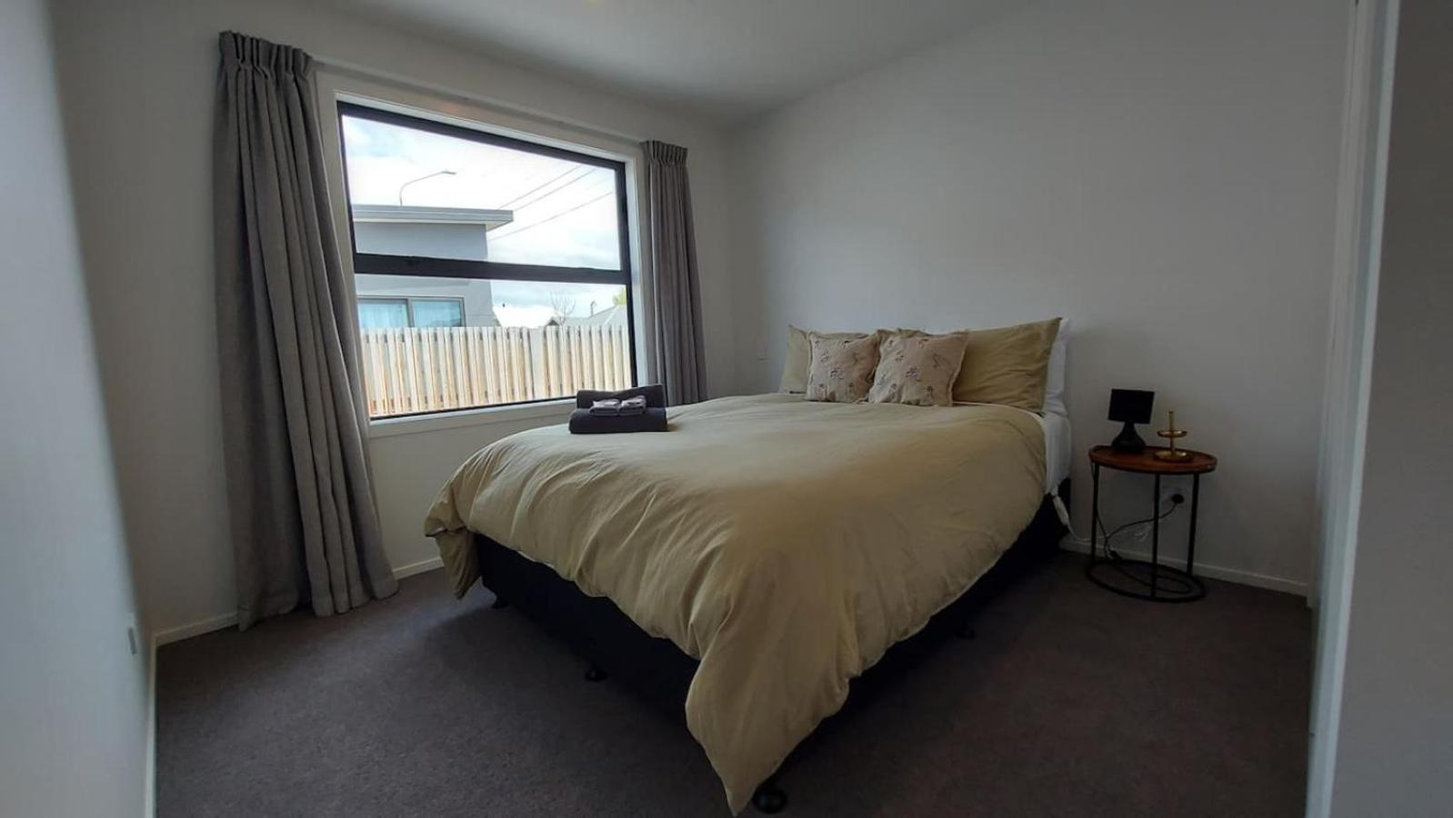 Sleek Suite By The Sand 2-Bedroom Dunedin Exterior foto