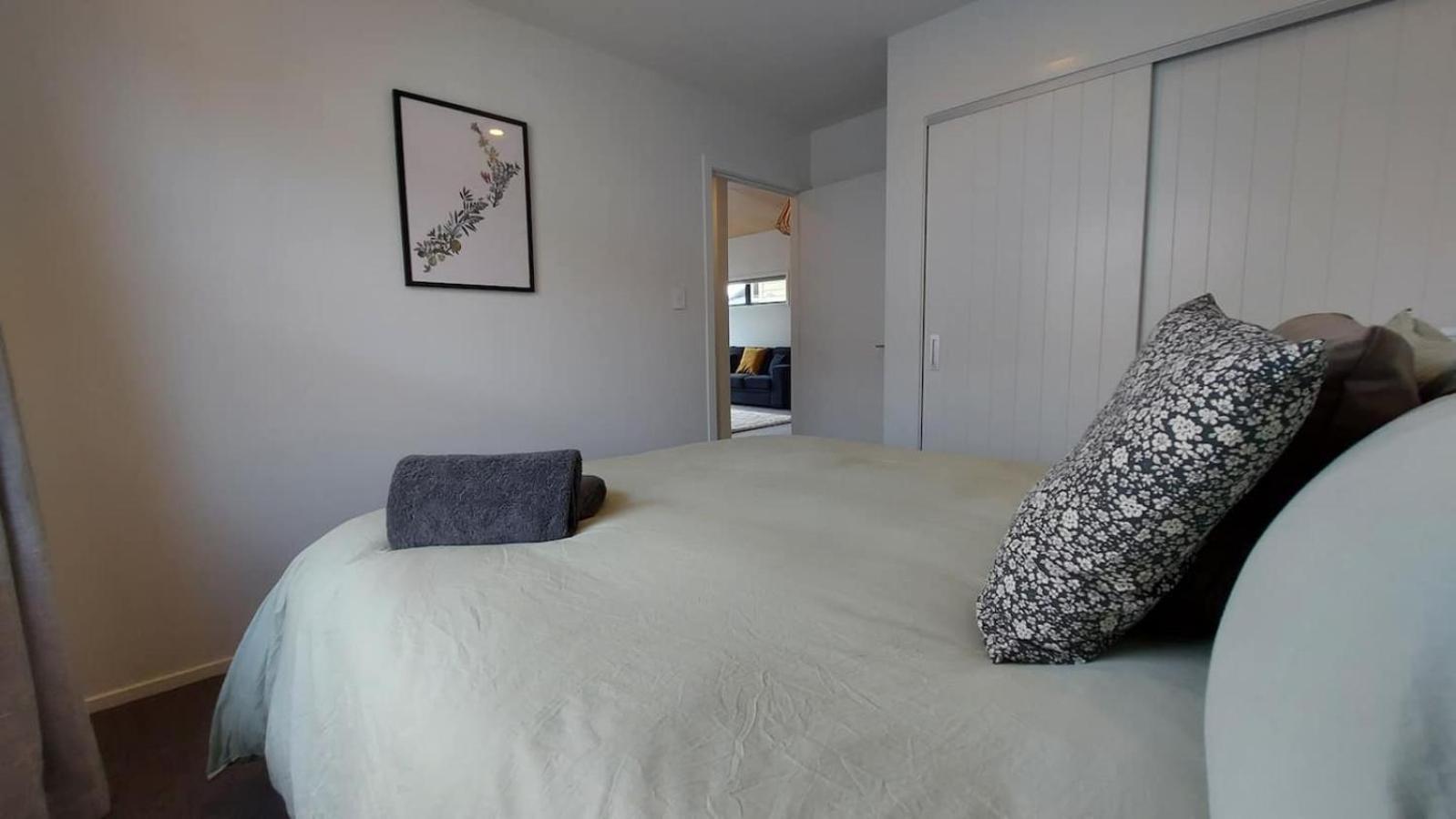 Sleek Suite By The Sand 2-Bedroom Dunedin Exterior foto